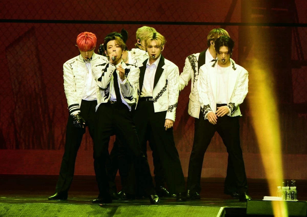 ATEEZ at their concert in Manila on Sept. 16, 2023 (Jonathan Hicap)