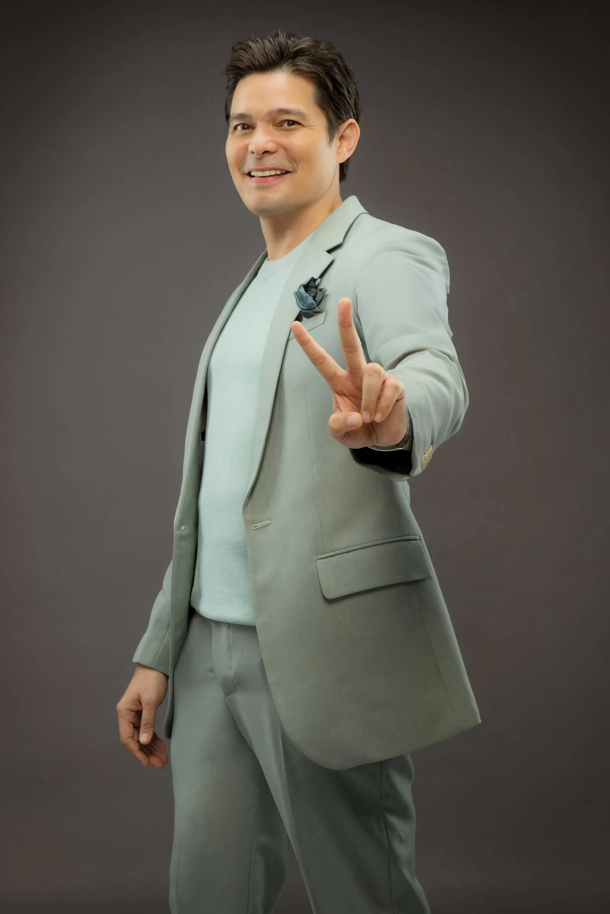 Dingdong Dantes, host of 'The Voice Kids'