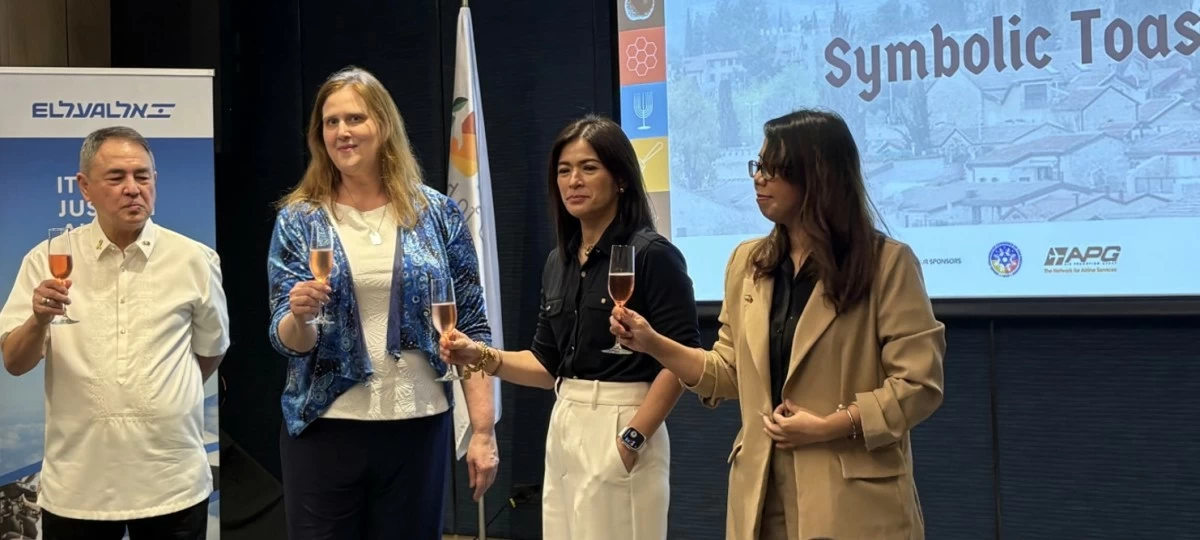 Jorge Marques,  Israel Honorary Consul to Davao, Ambassador Dana Kursh, Tisha Escalona,  President El Al Philippines, and  Anna Oraiza Aban Marketing Manager,  Israel Ministry of Tourism Philippine Office