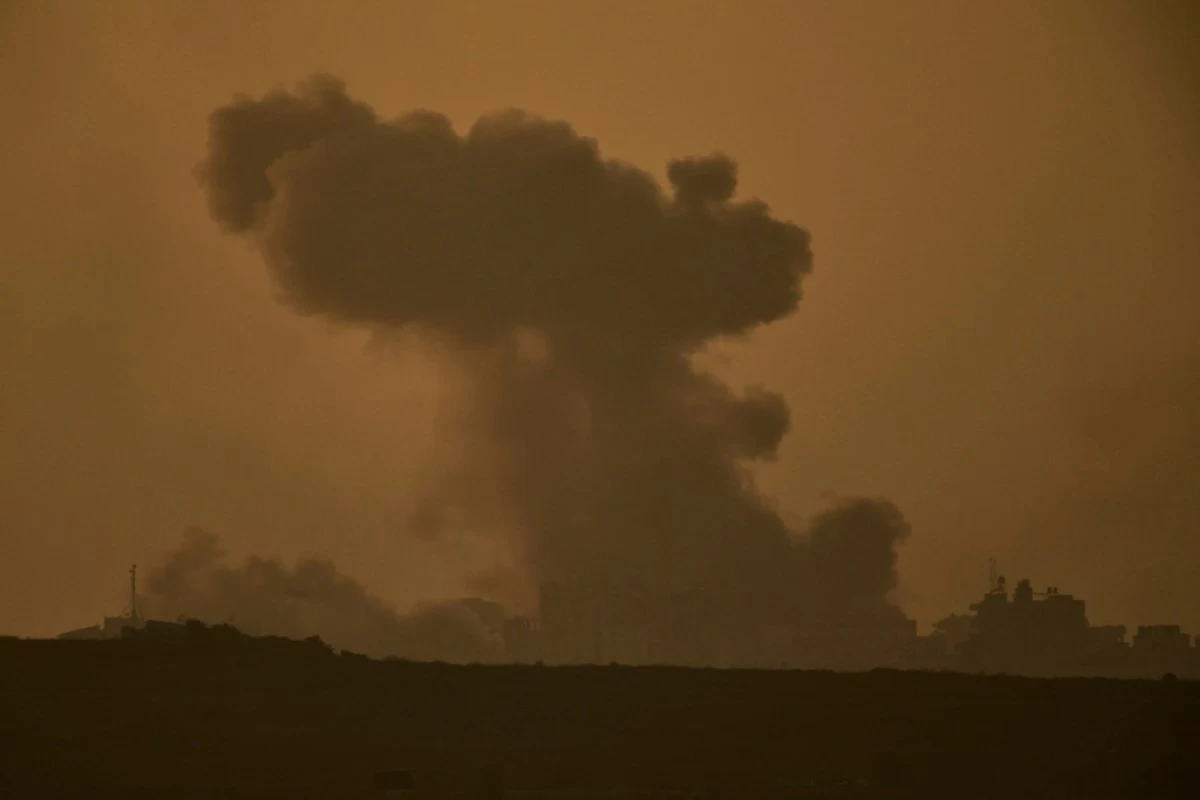 Smoke rises to the sky following an Israeli military strike in the Gaza Strip, as seen from southern Israel, Monday, Sept. 15, 2025. (AP Photo/Leo Correa)