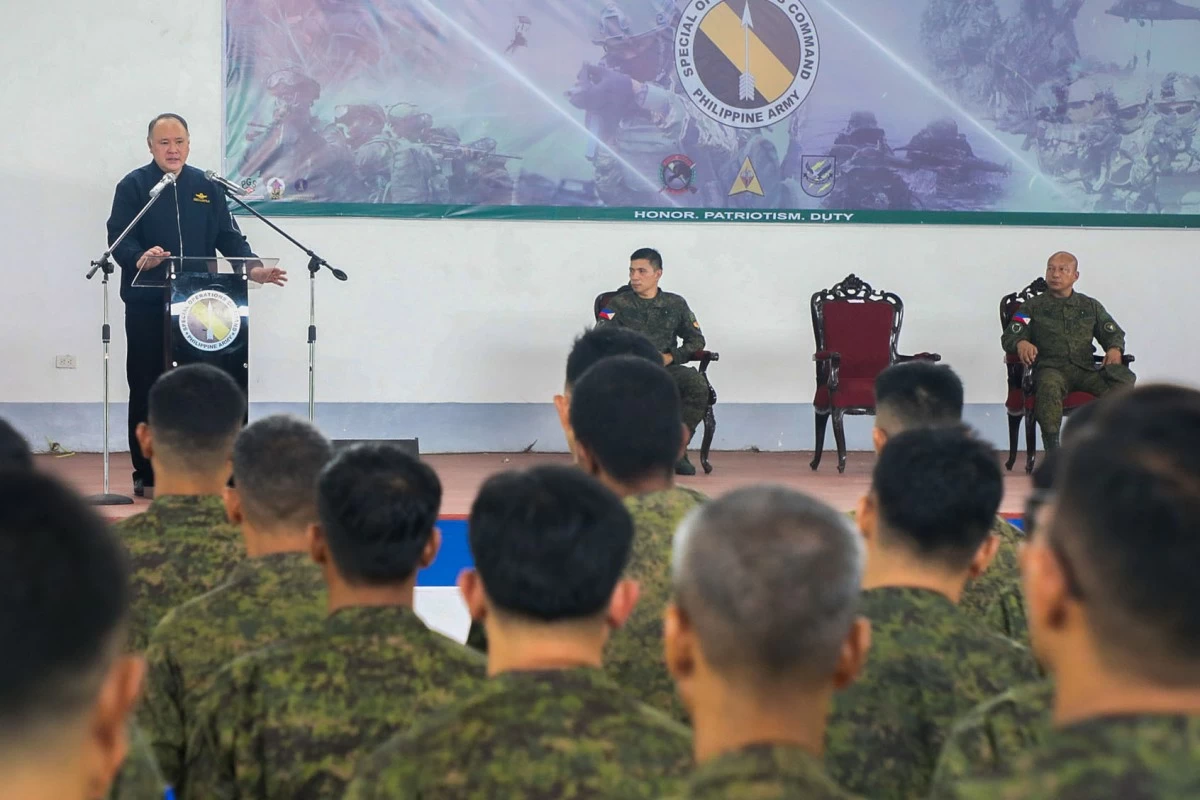 Department of National Defense (DND) Secretary Gilberto Teodoro Jr. expresses his intention to increase the total strength of the Armed Forces of the Philippines (AFP) from 162,000 to 360,000 through a phased-in program during his visit to the Philippine Army's Special Operations Command (SOCOM, PA) at Fort Magsaysay in Nueva Ecija on Sept. 15, 2025. (Photo: DND) 