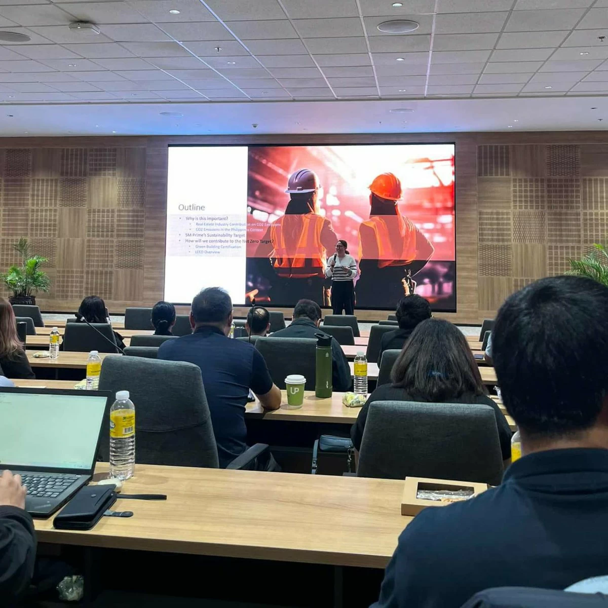 Arch. Pam de Guzman presents on SIKAD during SMDC’s milestone session, highlighting initiatives that drive sustainable progress.