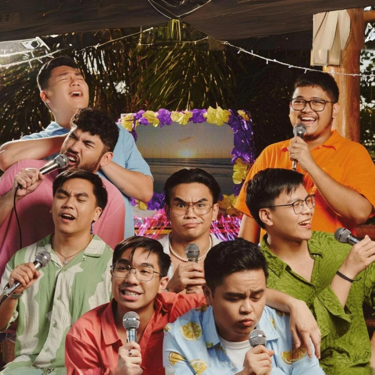 Lola Amour (Facebook) 