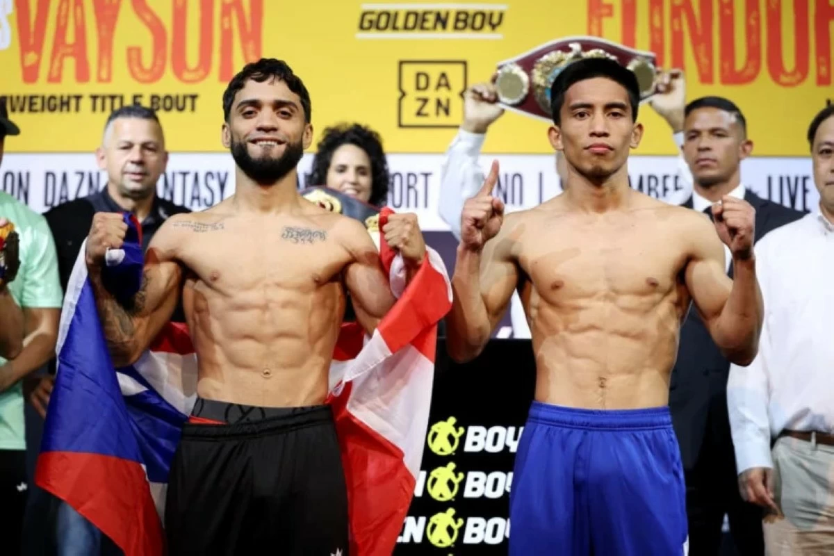 Jayson Vayson (right) looks to pull off a shocker against unified champion Oscar Collaze (Golden Boy Promotions)