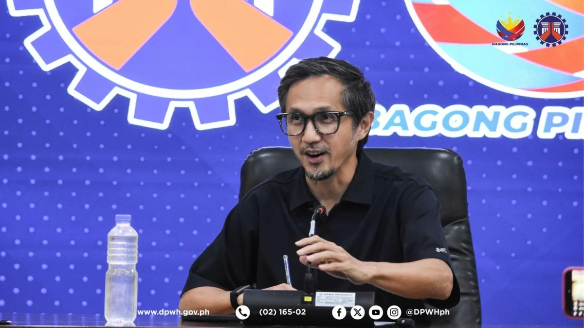 Department of Public Works and Highways (DPWH) Secretary Vince B. Dizon holds a press conference at the agency’s head office in Port Area, Manila, on September 12, 2025, where he vowed to recover public funds allegedly lost to anomalous flood-control projects. (Photo courtesy of DPWH)