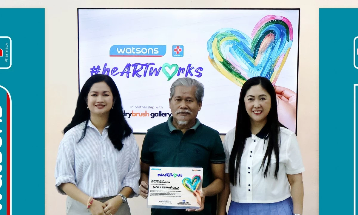Watsons Philippines executives presented a Certificate of Appreciation to  Noli Española in gratitude for sharing his passion and creativity at the event.
