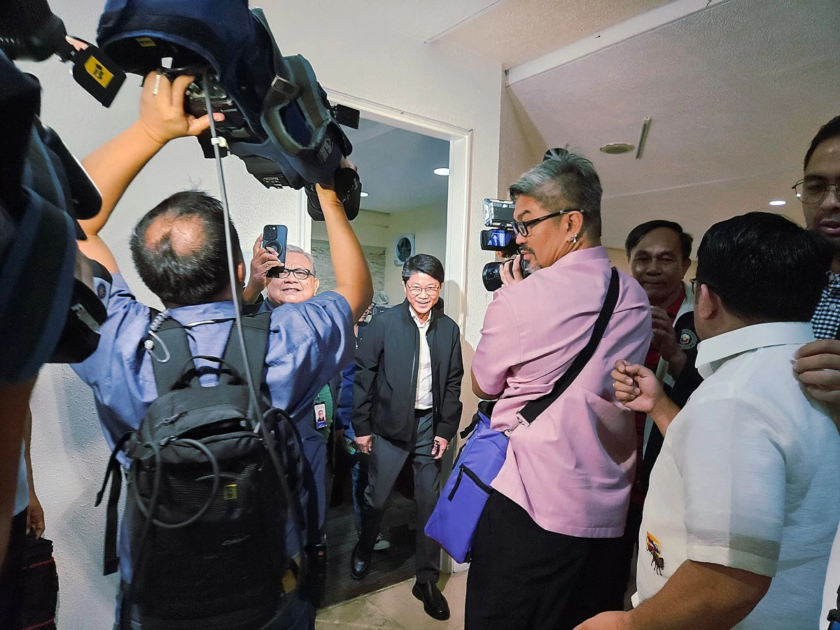 House Speaker Faustino "Bojie" Dy II (center) (Ellson Quismorio/ MANILA BULLETIN)