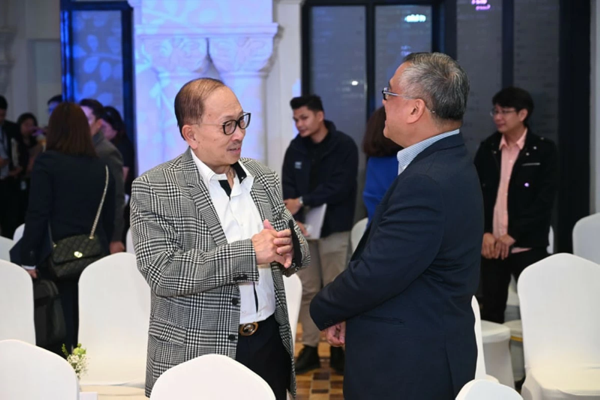 HARI Chairman, Richard Lee, with event host, Rico Hizon.