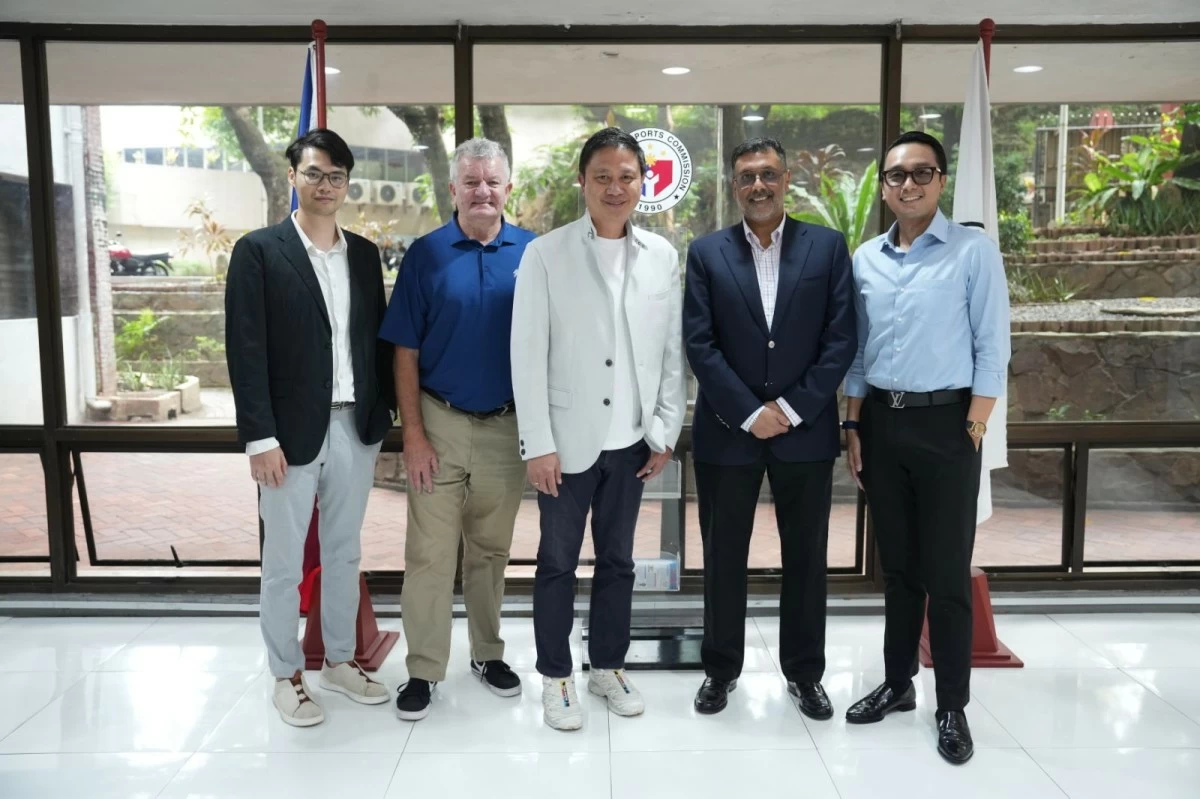 PSC Chairman Patrick Gregorio (center) pledged his full backing for the upcoming Manila leg of the International Series during a courtesy visit on Tuesday by key tournament officials (L-R): Jordan Lam, Tournament Director Pat Janssen, International Series Head Rahul Singh, and Migs Almeda. (PSC)