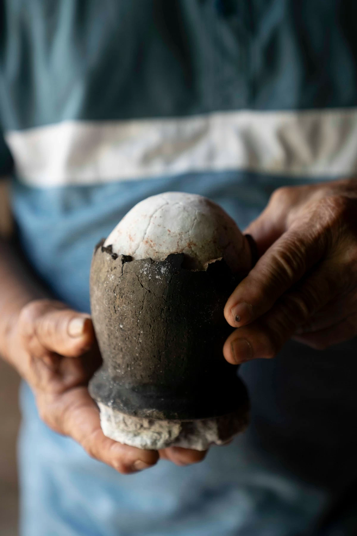 SALT HERITAGE Guests can experience the centuries-old tradition of making Asin Tibuok, a rare artisanal sea salt from Bohol.