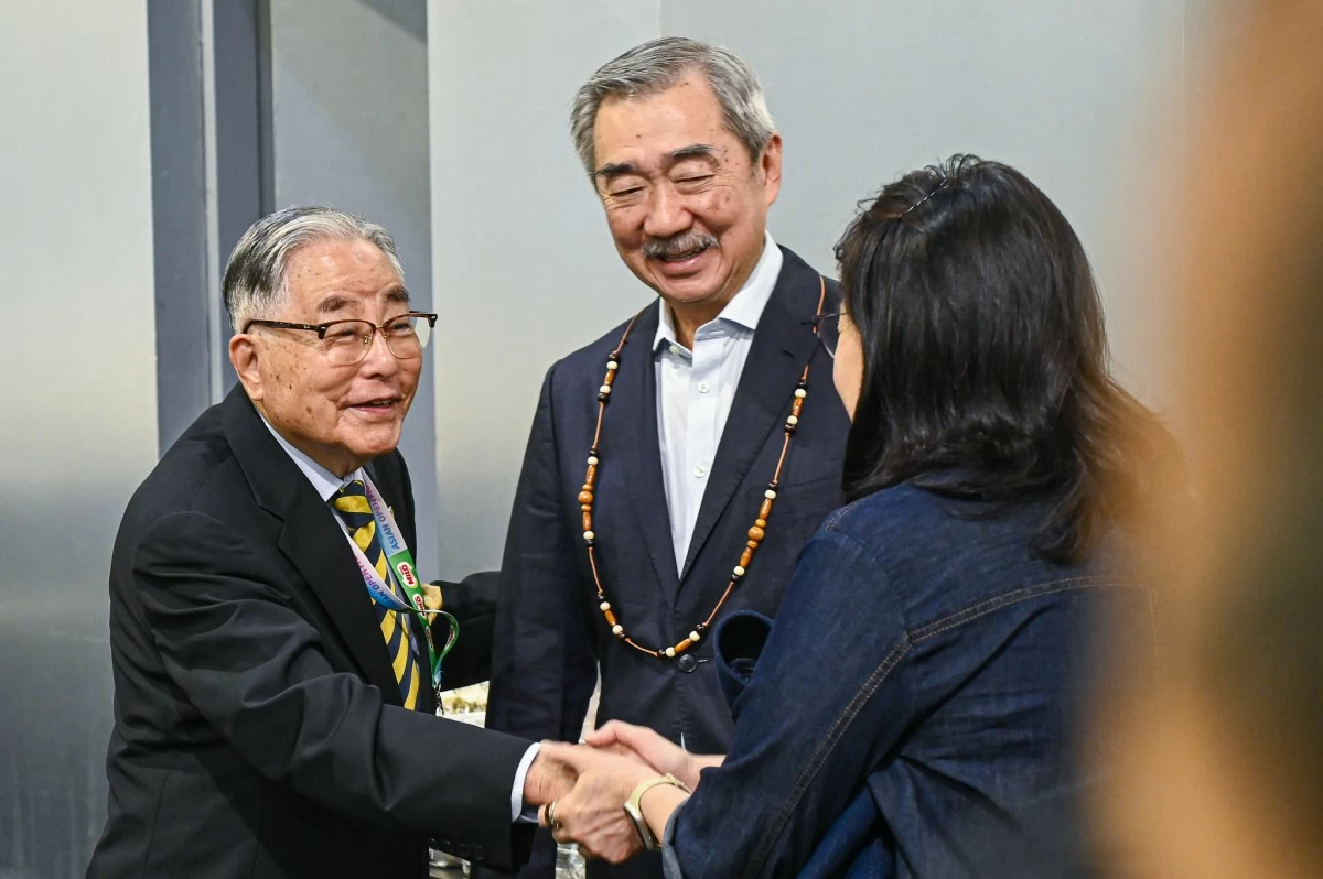 Mr. Hans. T. Sy, SM Prime Executive Committee Chairman with Mr. Myong Hi Chang, Asian Skating Union President, at the opening ceremonies of the 2025 Asian Open Figure Skating Trophy held at SM Skating Mall of Asia
