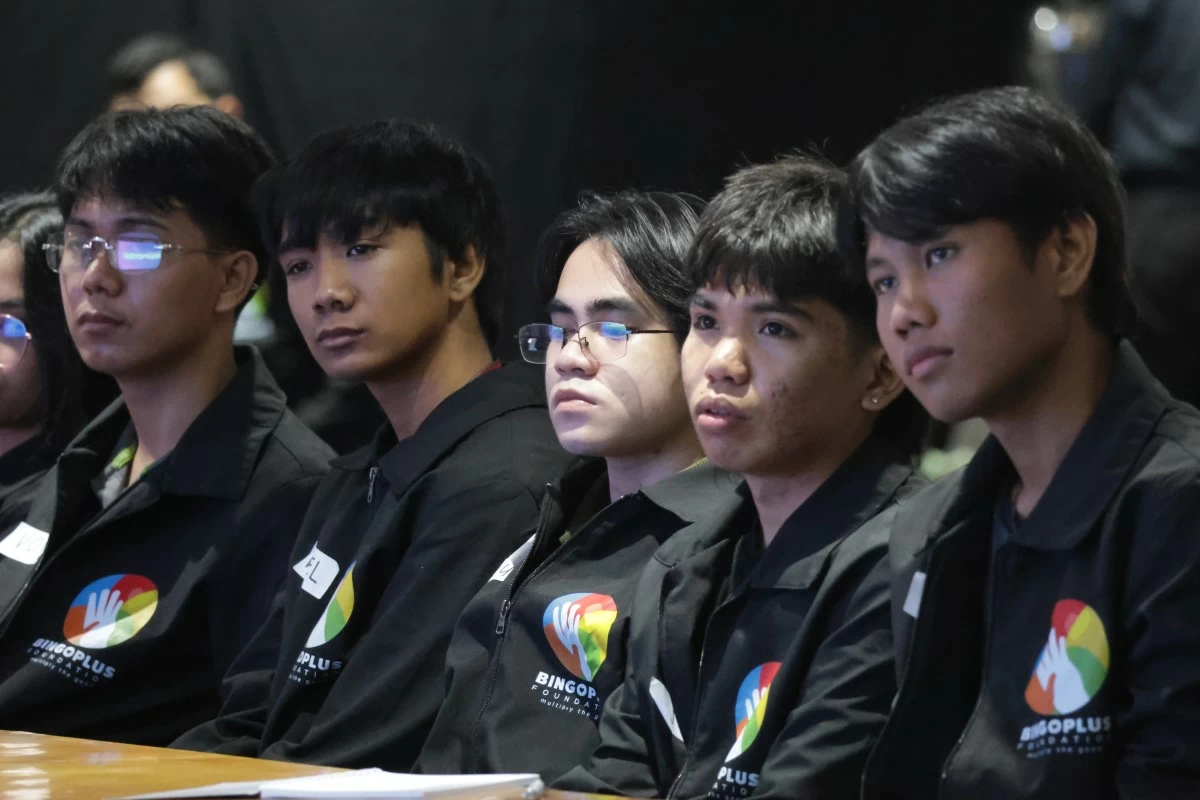 Through a workshop facilitated by Management Strategies, a global consulting and training firm based in the Philippines, scholars were guided to discover and define their personal purpose and vision in life. Using practical tools and reflective exercises, they were able to align their individual aspirations with the values of leadership and service, giving them a clearer roadmap for their future.