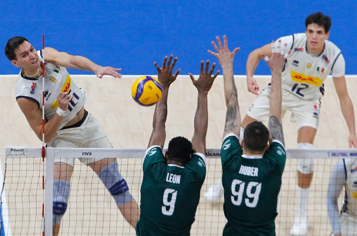Yuri Romano scores for Italy against Poland in a rematch of last edition's finals. (Mark Balmores)