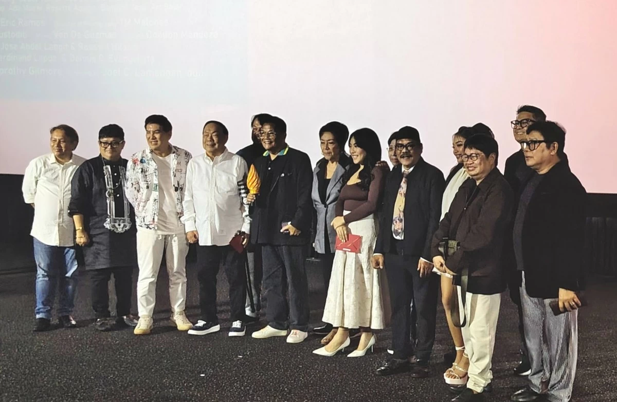 'Madawag Ang Landas Patungong Pag-Asa' wins best film at 7th Sinag Maynila Independent Film Festival.
