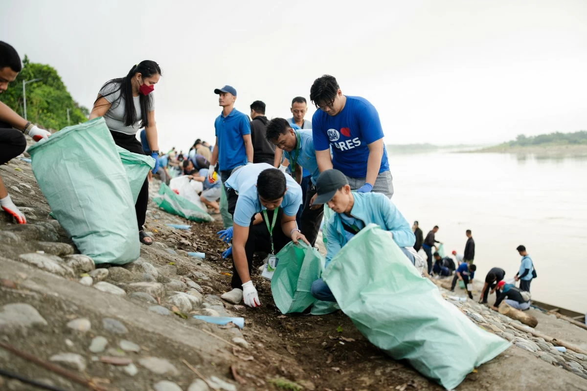 In Cagayan Valley, community volunteers gather at SM City Tuguegarao for the International Coastal Cleanup 2025, contributing to the global movement to safeguard waterways and reduce plastic waste.