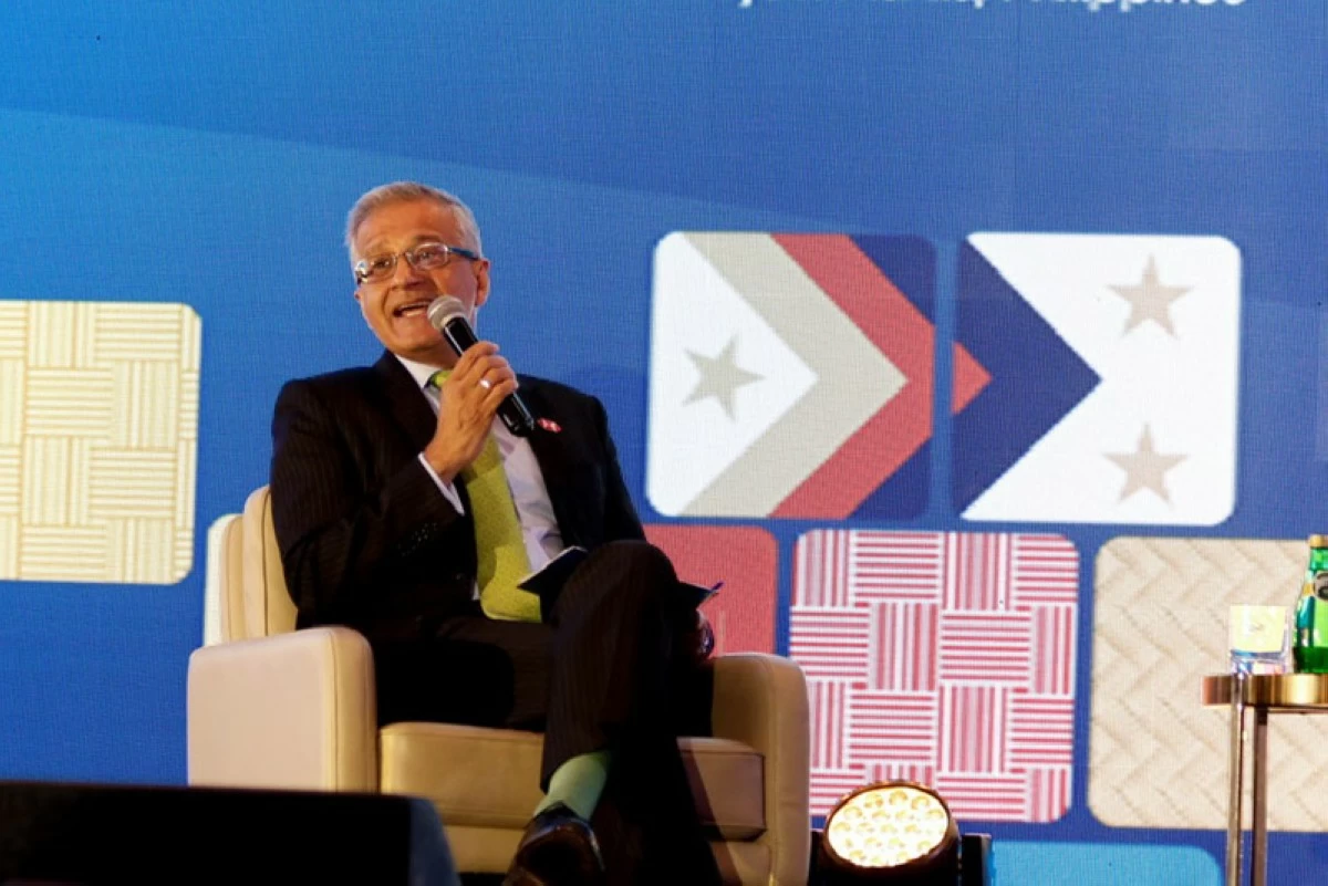 HSBC Philippines CEO Sandeep Uppal talks about the bank's local and global investment opportunities.