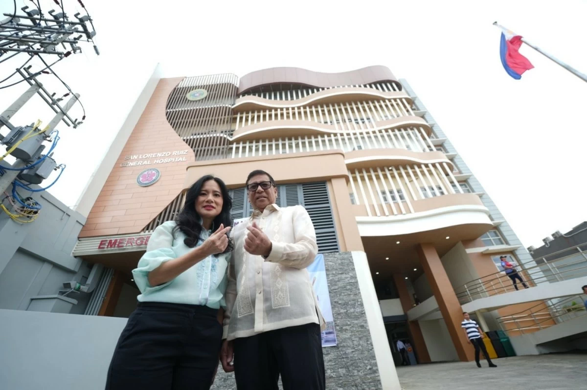 Malabon City Mayor Jeannie Sandoval and former Congressman Ricky Sandoval reopen the newly renovated San Lorenzo Ruiz General Hospital on Monday, Sept. 29