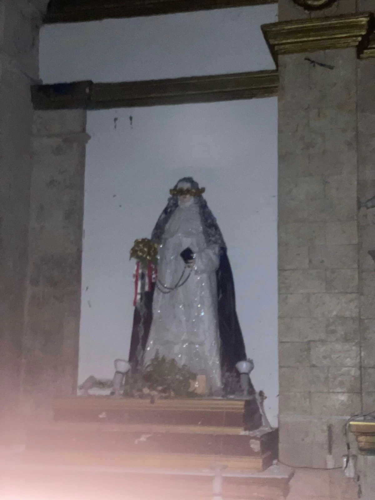 THE image of Santa Rosa de Lima also survived the earthquake. (FB)