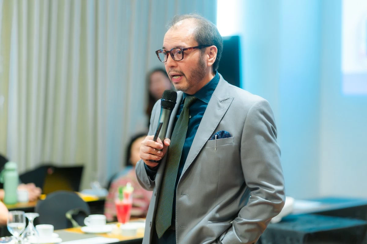 Mr. Rouel P. Guanzon during his Wine Appreciation session