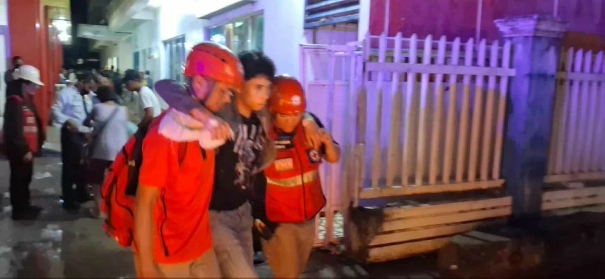 Emergency response teams from the Philippine Red Cross were mobilized following a magnitude 6.9 earthquake that hit Bogo City, Cebu, on September 30, 2025. (Photo courtesy of PRC)