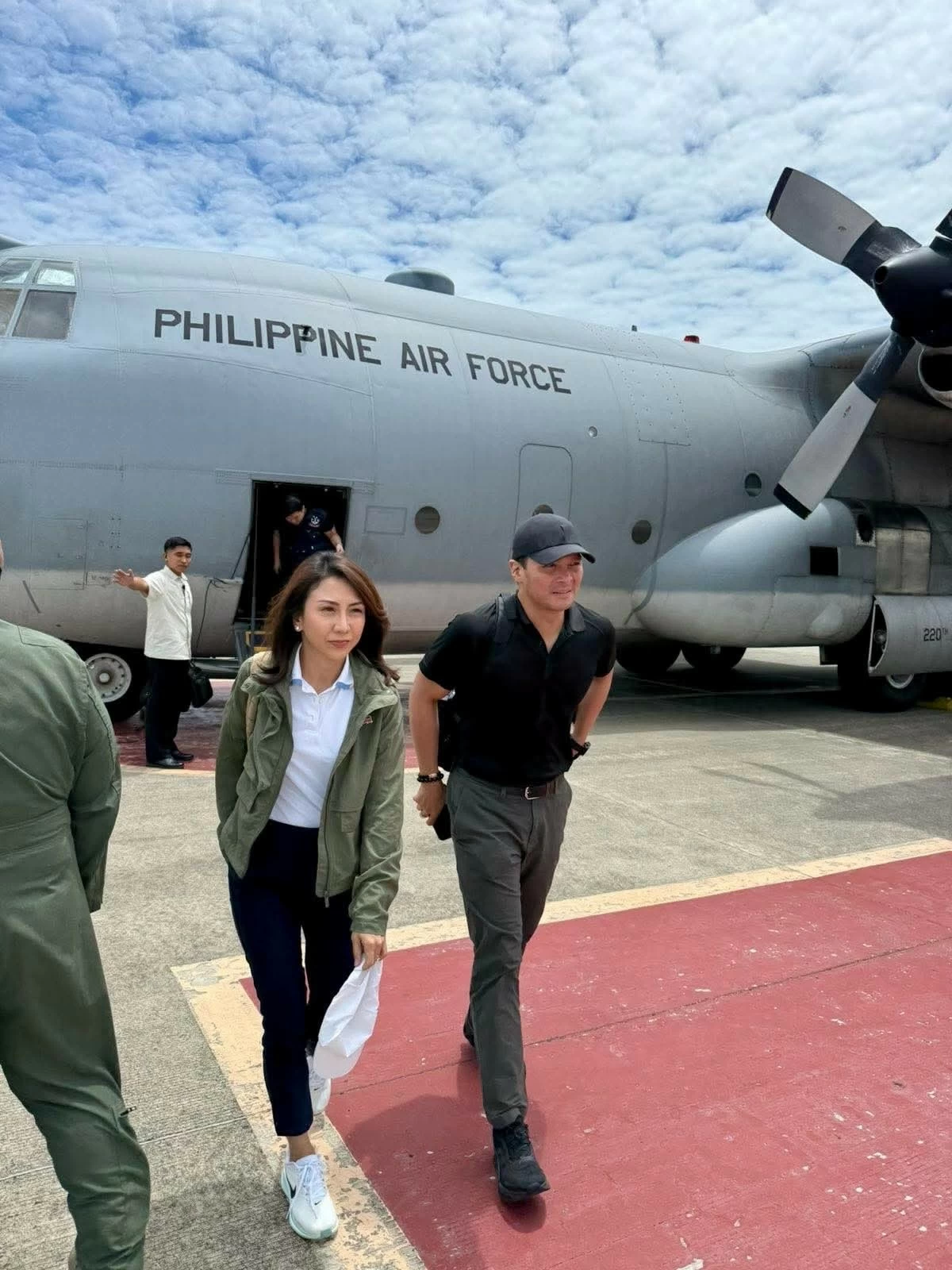 DOT Secretary Christina Frasco (left), Cebu 5th district Rep. Vincent Franco "Duke" Frasco (Facebook)