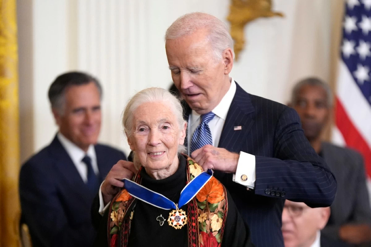 FILE - President Joe Biden, right, presents the Presidential Medal of Freedom, the Nation's highest civilian honor, to conservationist Jane Goodall in the East Room of the White House, Jan. 4, 2025, in Washington. (AP Photo/Manuel Balce Ceneta, File)