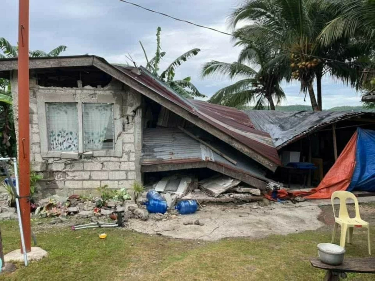 A damaged house in Tabogon, Northern Cebu. Daghang (Photo: Cebu People’s Action Center)
