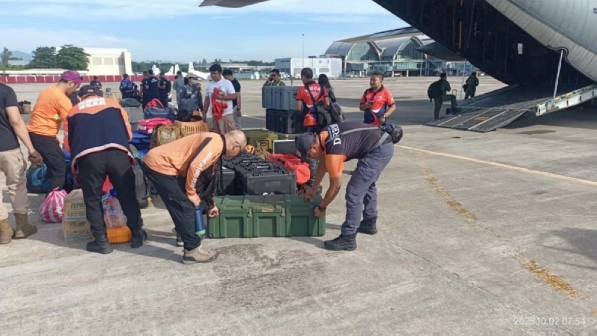 The Taguig team deployed to Cebu. (Photo from Taguig City government)