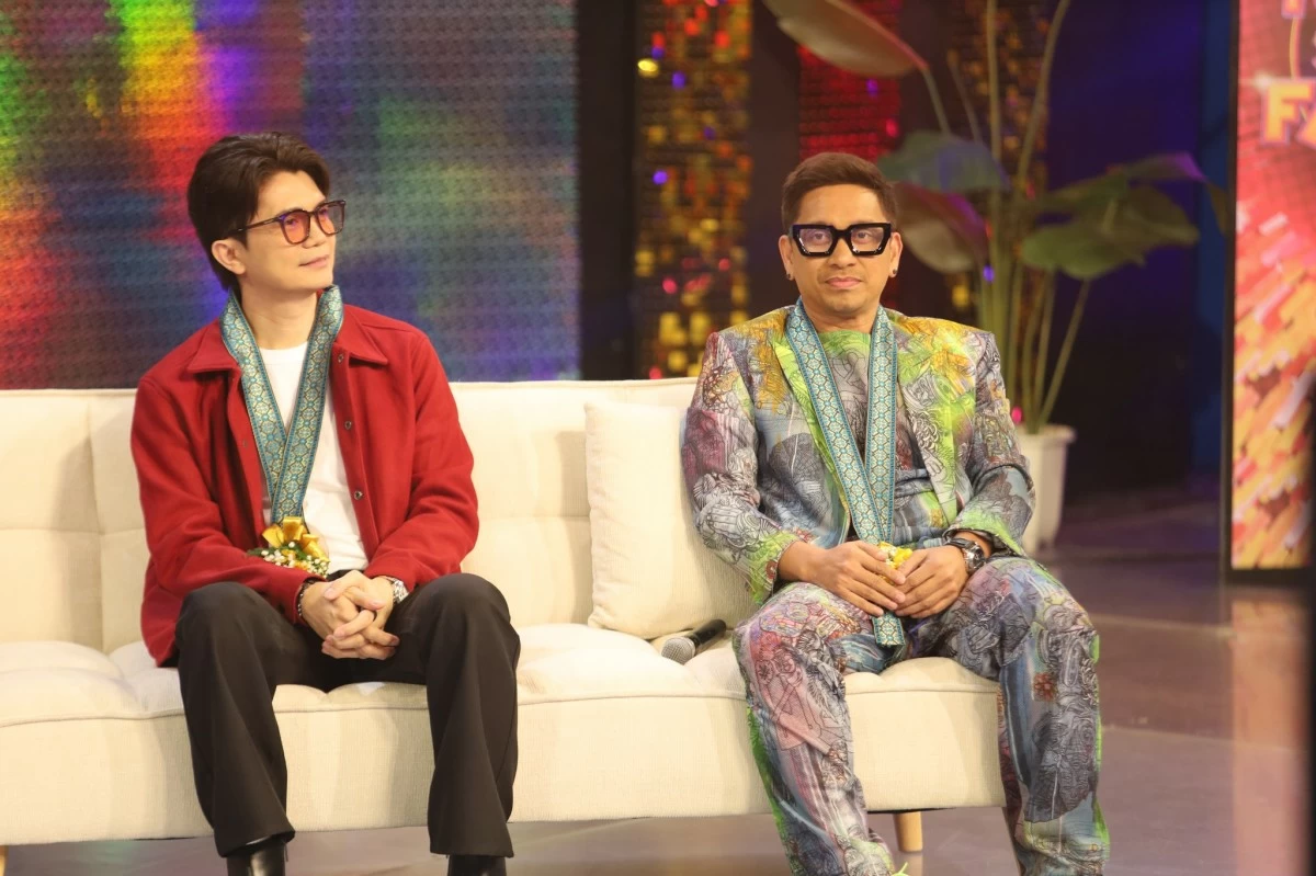 Vhong Navarro (left) and Jhong Hilario