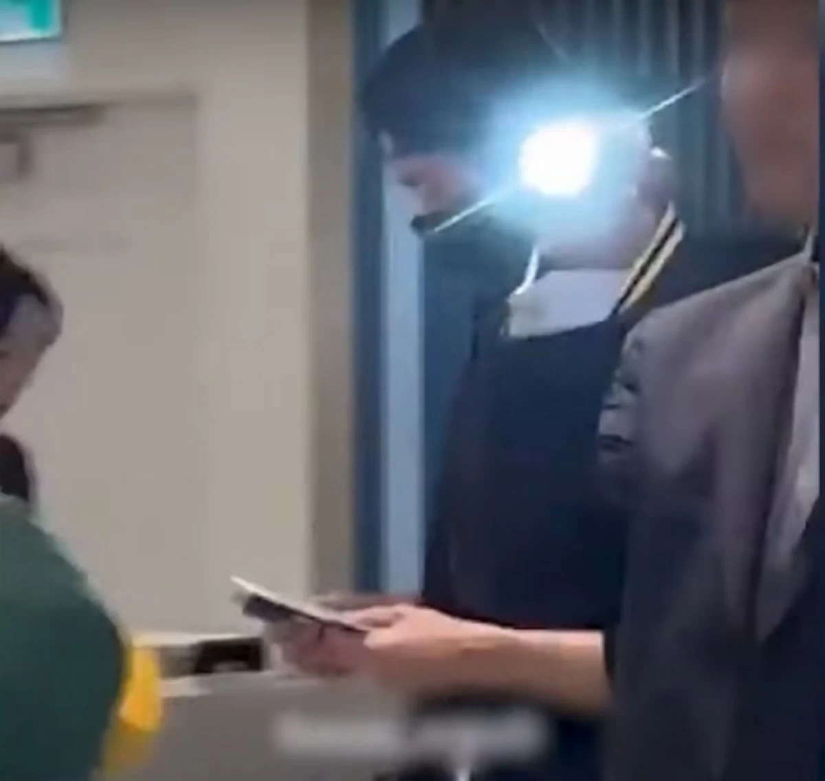 Byeon Woo-seok at Incheon International Airport on July 12 last year (Screenshot from Channel A News video on YouTube)