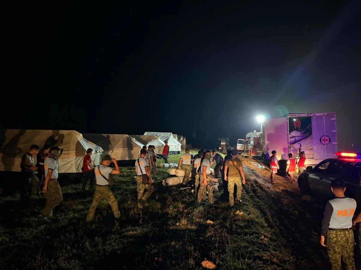 Gradual restoration to normalcy observed in Cebu, PNP to deploy more men for relief distribution