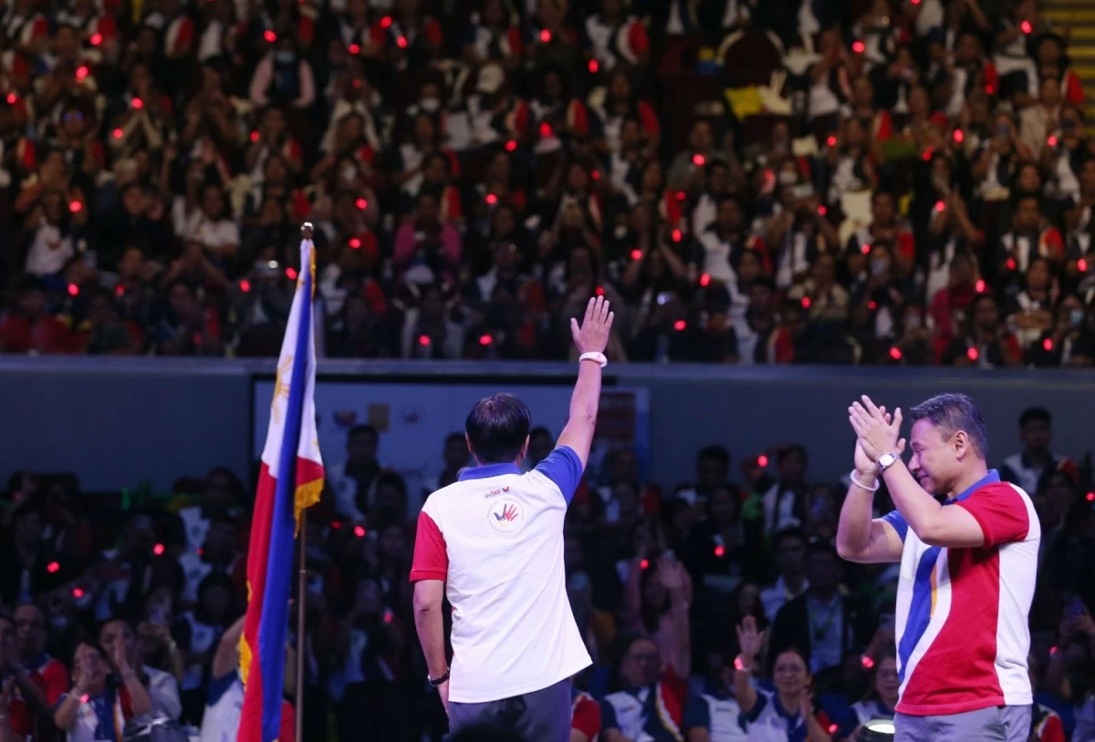 From career progression and medical allowances to reduced admin work— President Marcos and DepEd Secretary Sonny Angara reaffirm the government’s commitment to supporting every teacher in every classroom. (Mark Balmores / Manila Bulletin) 