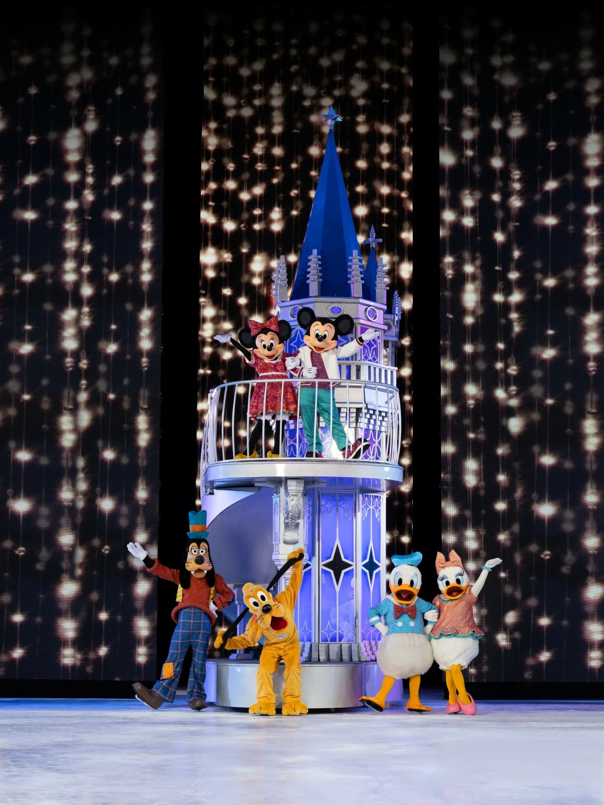 SM MOA Arena makes holiday wishes come true with Disney on Ice