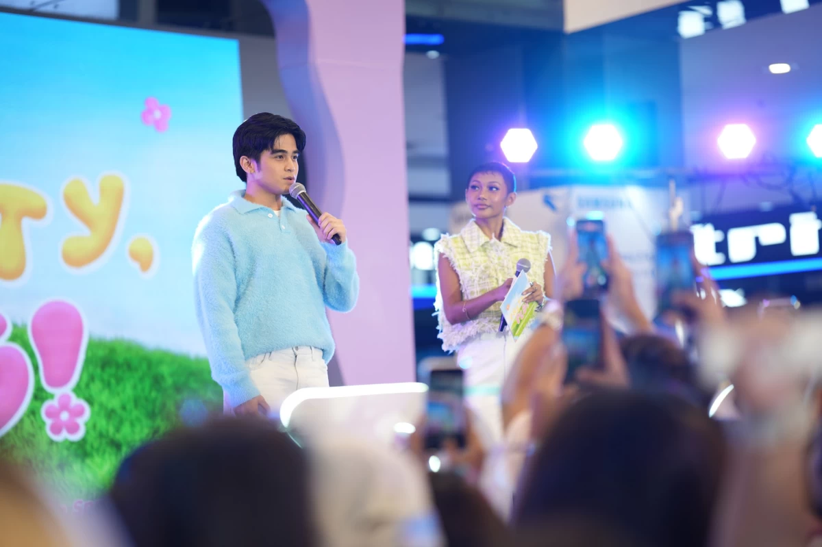 Will Ashley answers host Gayle's personal questions about him 
