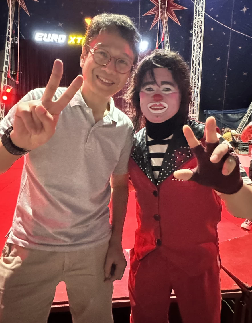 
My husband Emil Buencamino will be in therapy after the circus clown brought him onstage for 30 minutes.
