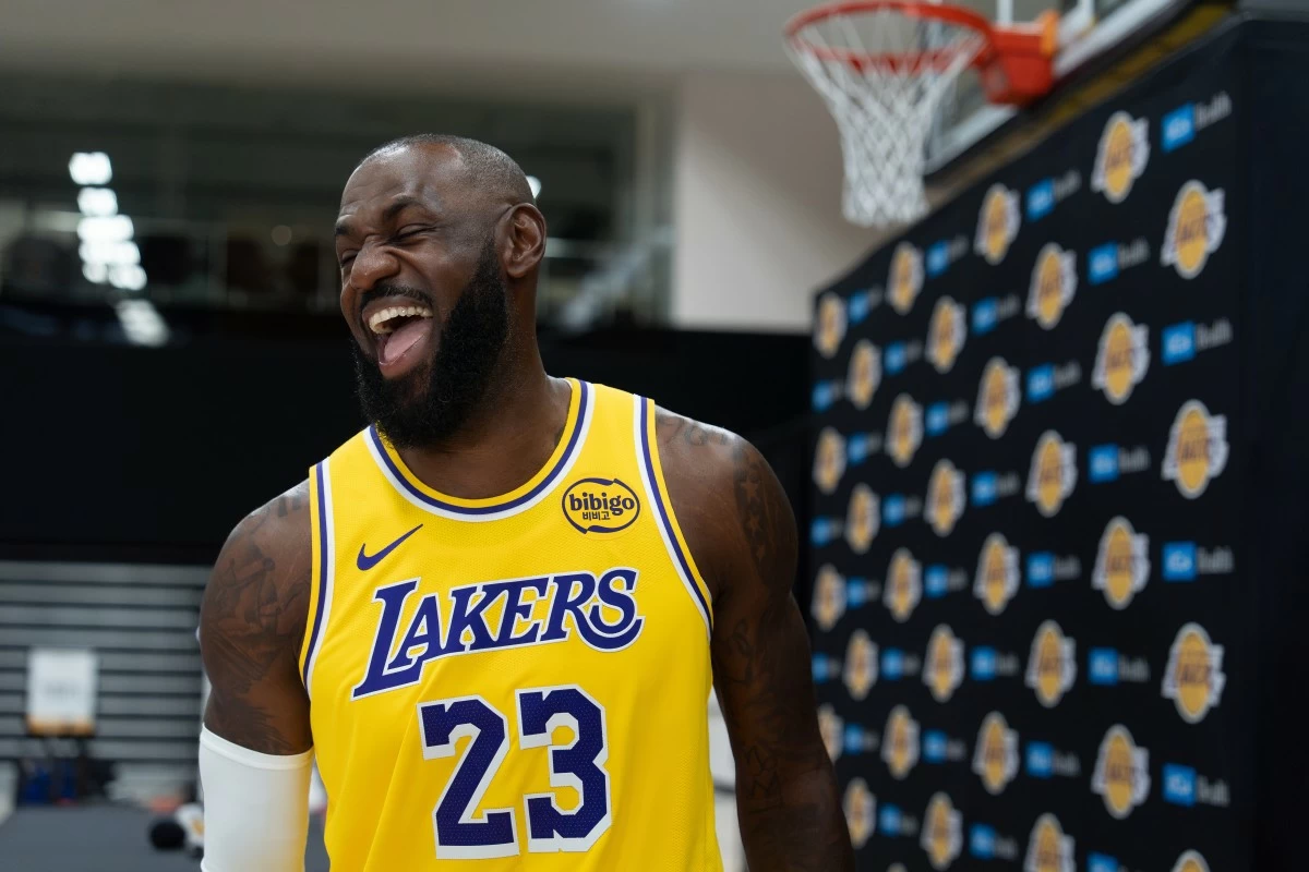 LeBron James teases 'Decision of All Decisions' -- turns out to be an ad