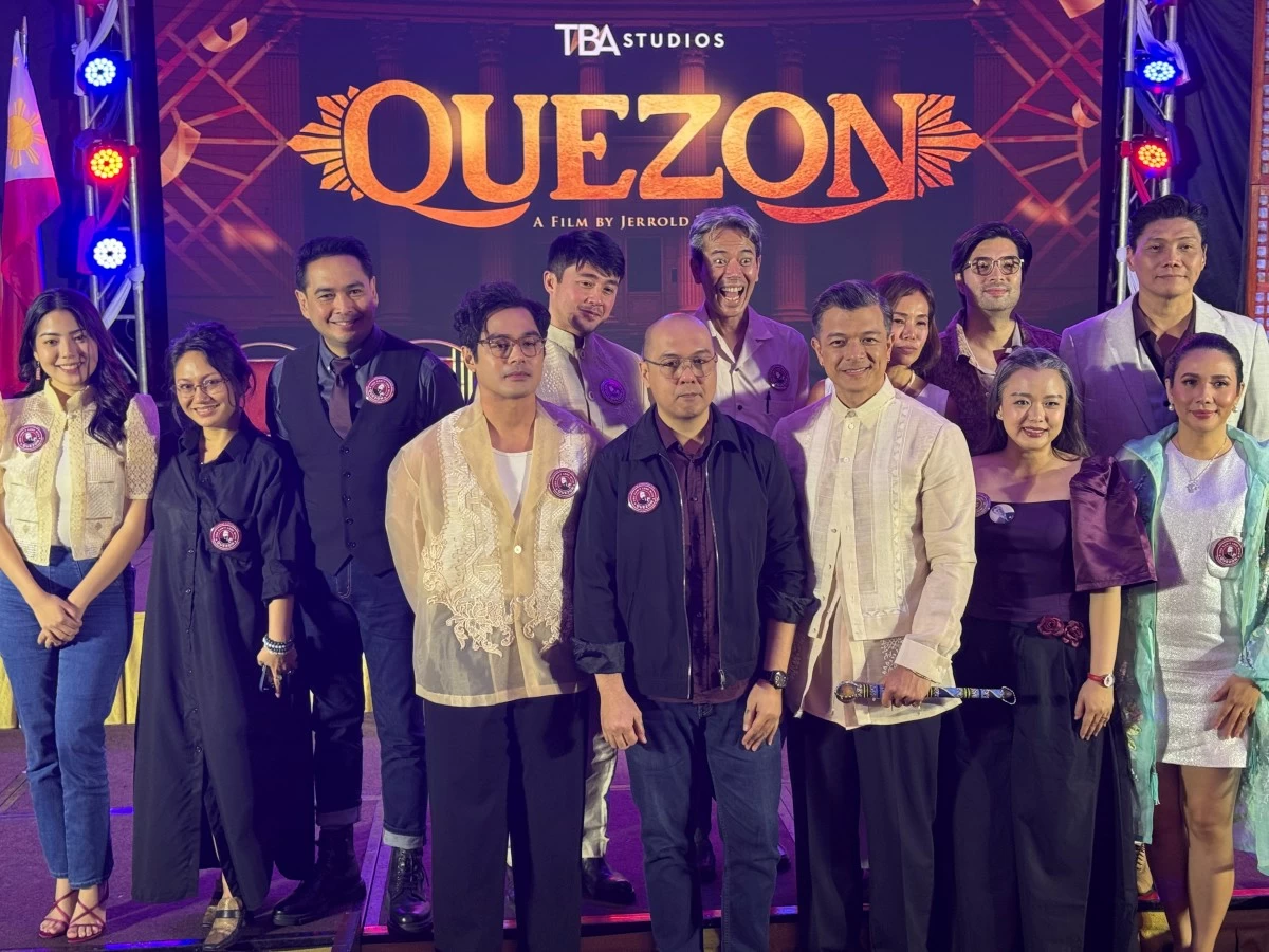 Director Jerrold Tarrog (middle) and his all-star cast led by Jericho Rosales during the 'Quezon' media conference at Manila Hotel



