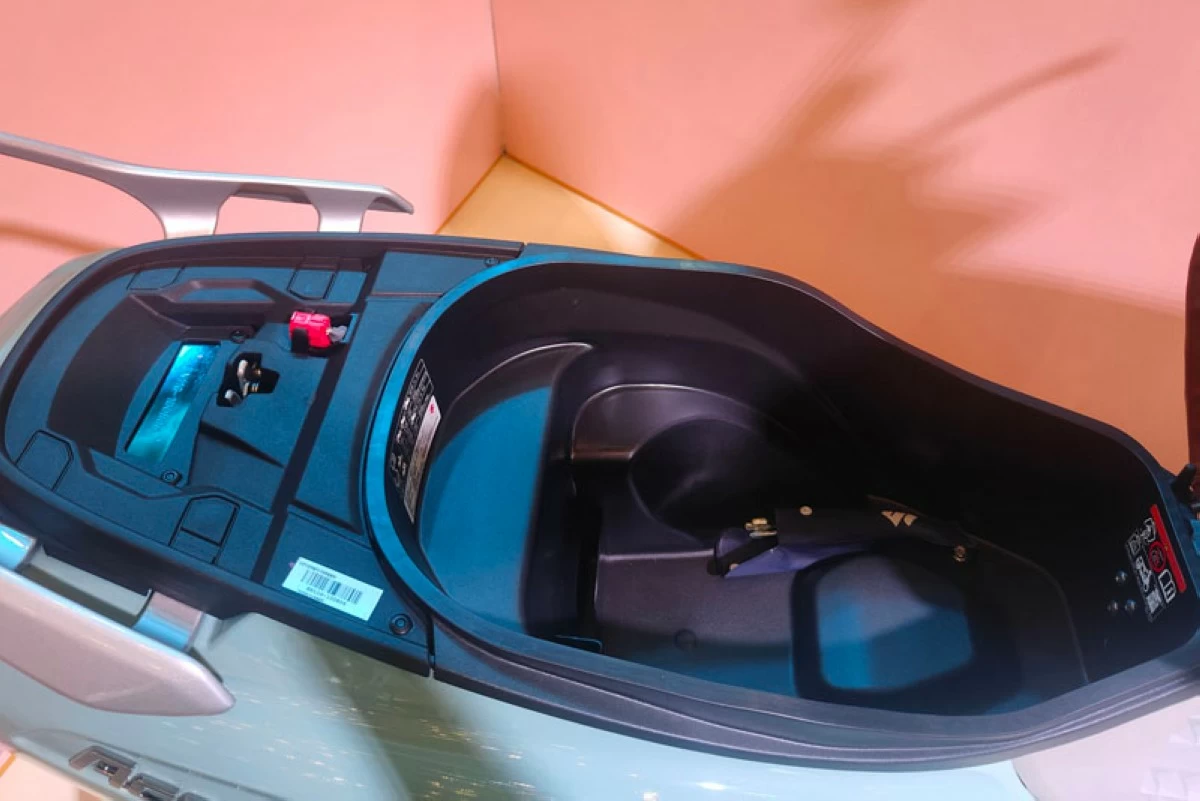 The Access has 24.4-liters of storage under the seat.