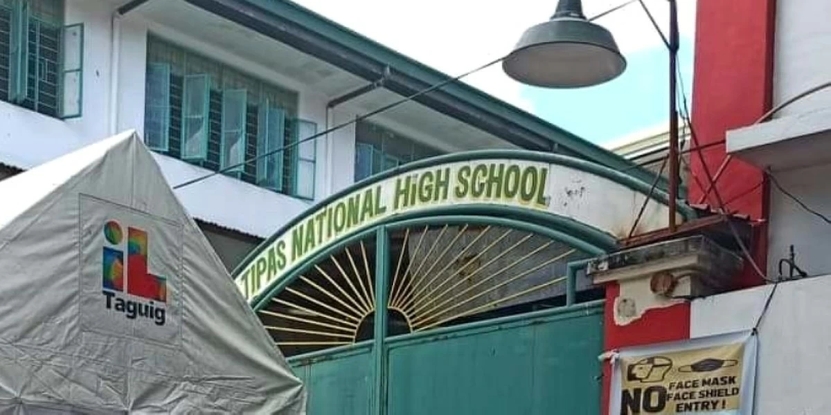 Tipas National High School in 2021 (Photo from BFP NCR Taguig City Facebook page) 