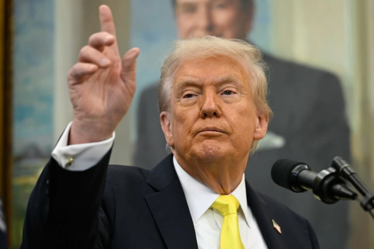 Trump warns Hamas 'we will have no choice but to go in and kill them' if bloodshed persists in Gaza