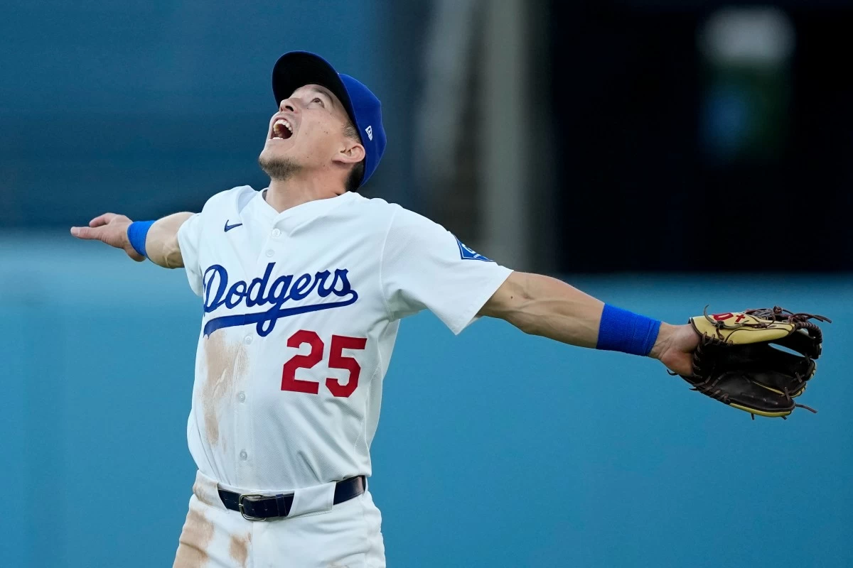 Dodgers on verge of World Series after 3-1 win vs Brewers, take 3-0 NLCS lead