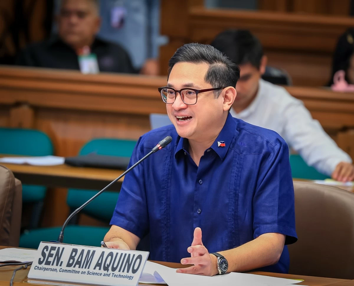 Aquino pledges funding for beneficiaries of Free College law