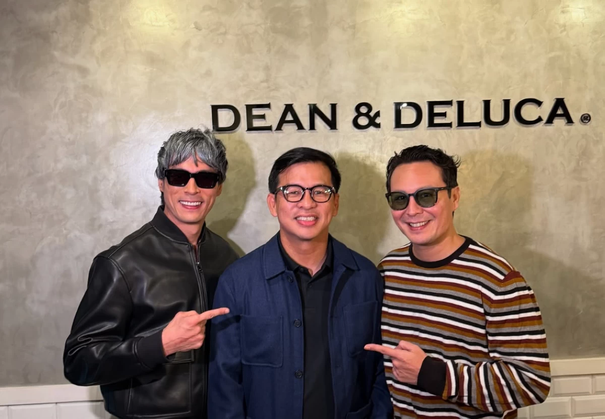 Jake Cuenca, Director Lester Pimentel Ong, and Baron Geisler pose during the media conference for the upcoming Netflix movie 'Delivery Rider' held at Dean and Deluca in Quezon City.