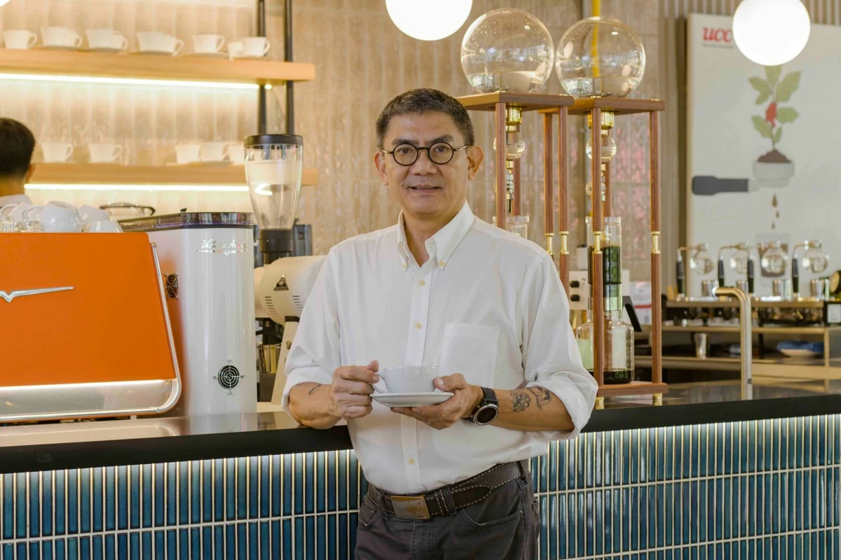Coffee master Robert Francisco 