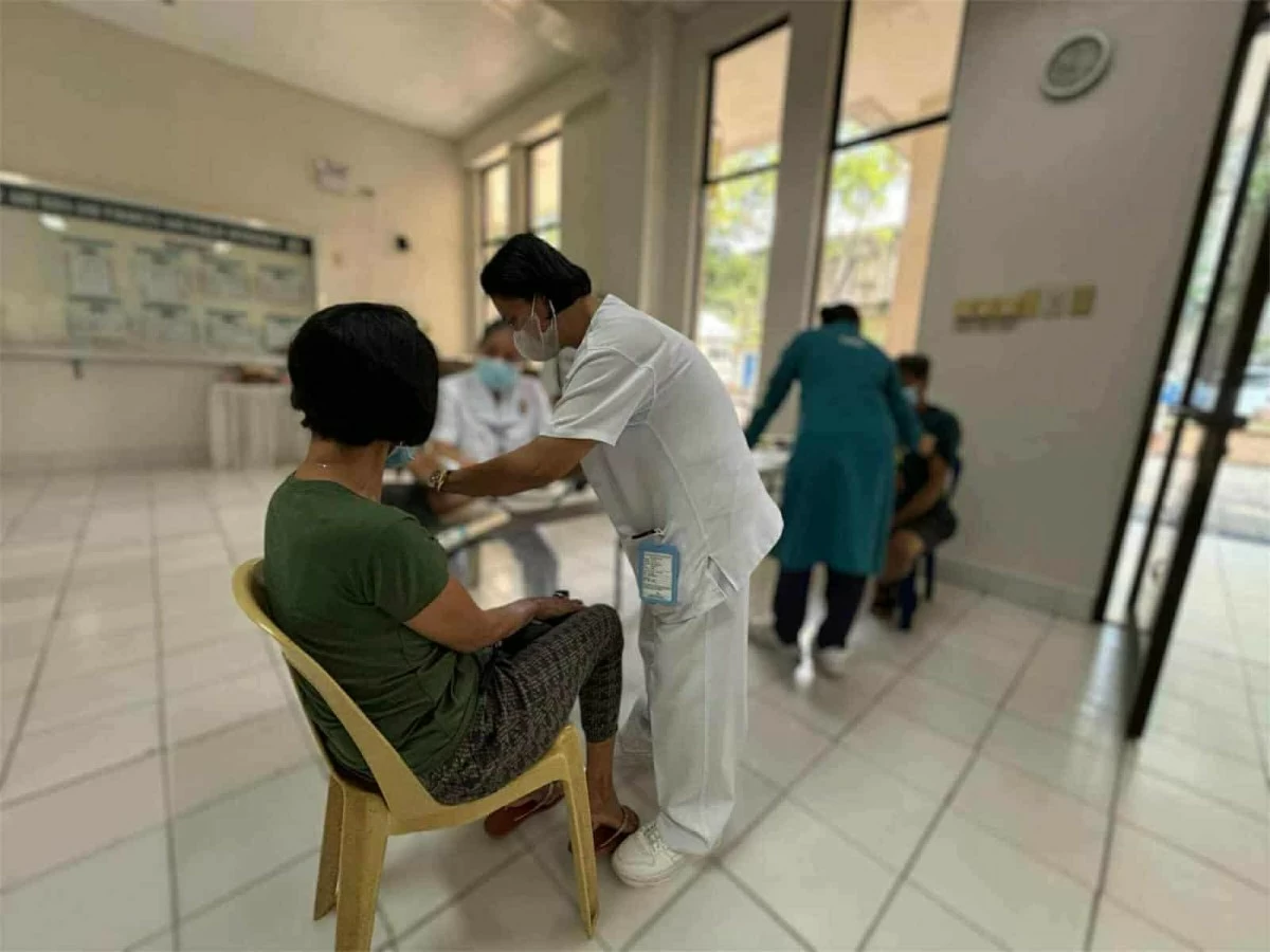 A resident avails of the free medical services at one of the Rizal Provincial Hospital System in Rizal on Oct. 20 (Photo from Rizal Provincial Government)