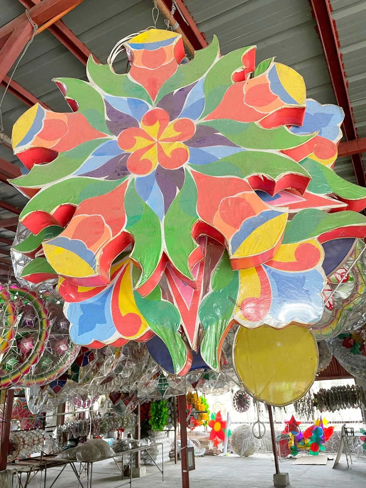 THE Pampanga parol, in their many variations and styles, have become a staple of Filipino Christmas (Jellyn Gueco)