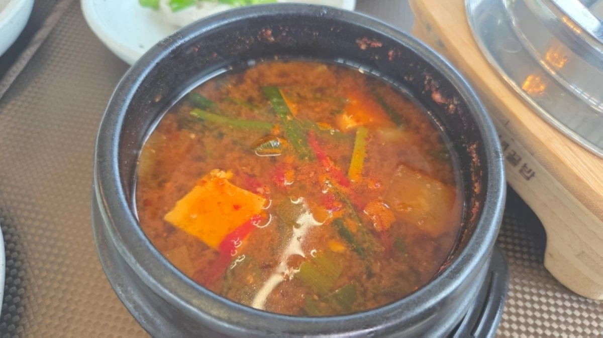 Lunch in Gapyeong, South Korea (Jonathan Hicap)