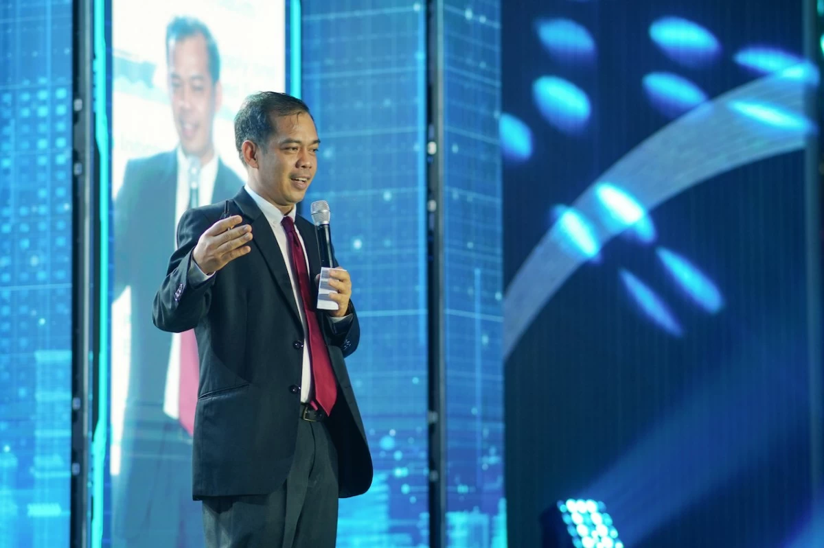 Engineer Alonzo Silva, Shell Product Application Specialist for Asia Pacific, presented Shell’s Customer Solutions, focusing on equipment reliability, fuel efficiency and reduction of total cost of ownership, automation and digitalization, and the integration of sustainability into operations.