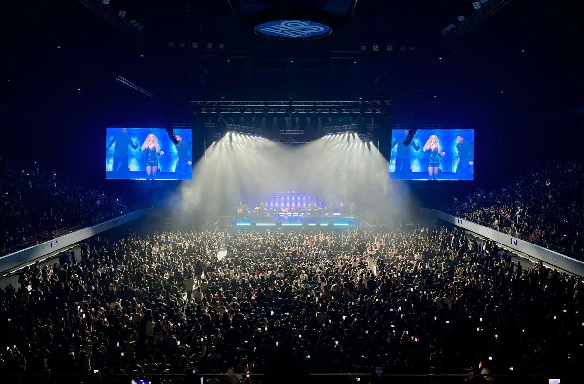 Mariah Carey lights up the venue with an intricate stage setup.