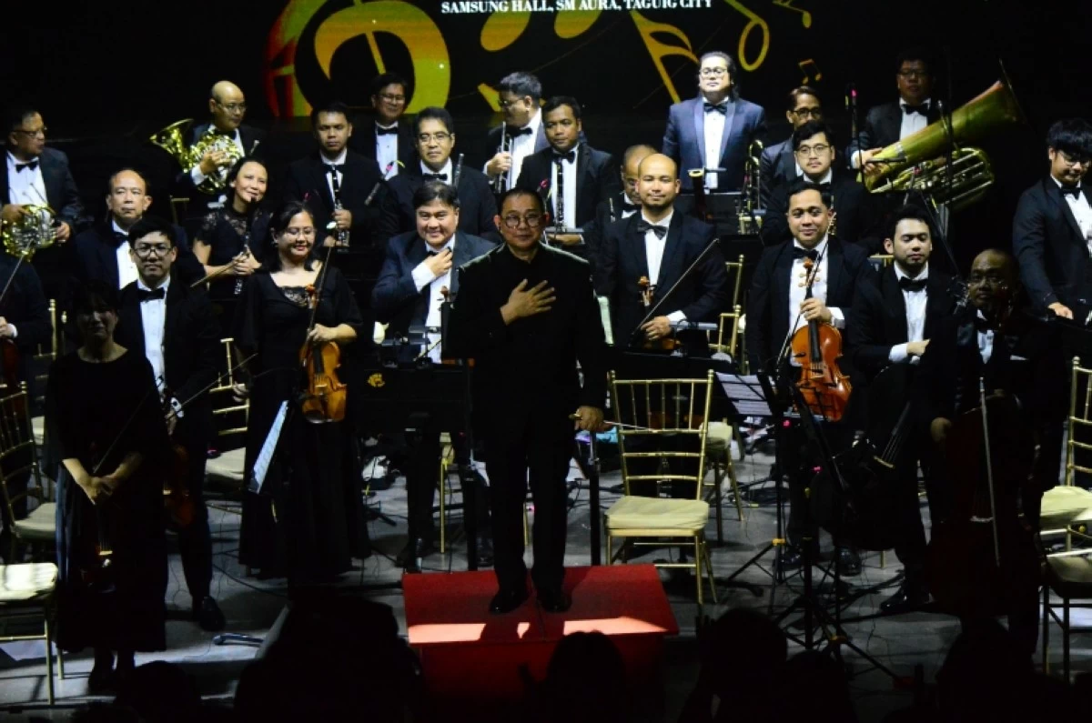 The Philippine Philharmonic Orchestra (Jonathan Hicap)